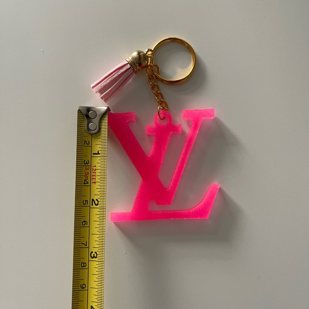 Handmade Larger L V Keychain - Picture 4 of 8